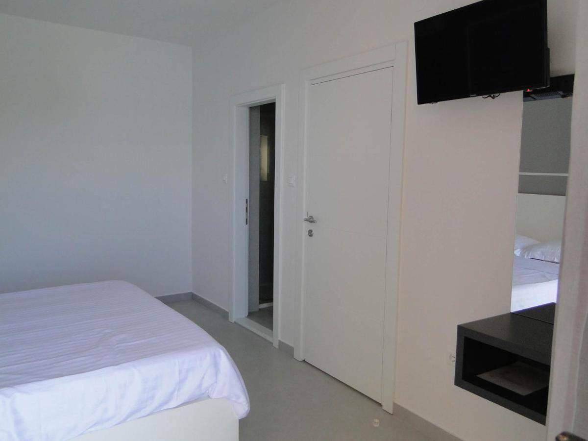 Rooms Tepli Bok Primosten Luaran gambar